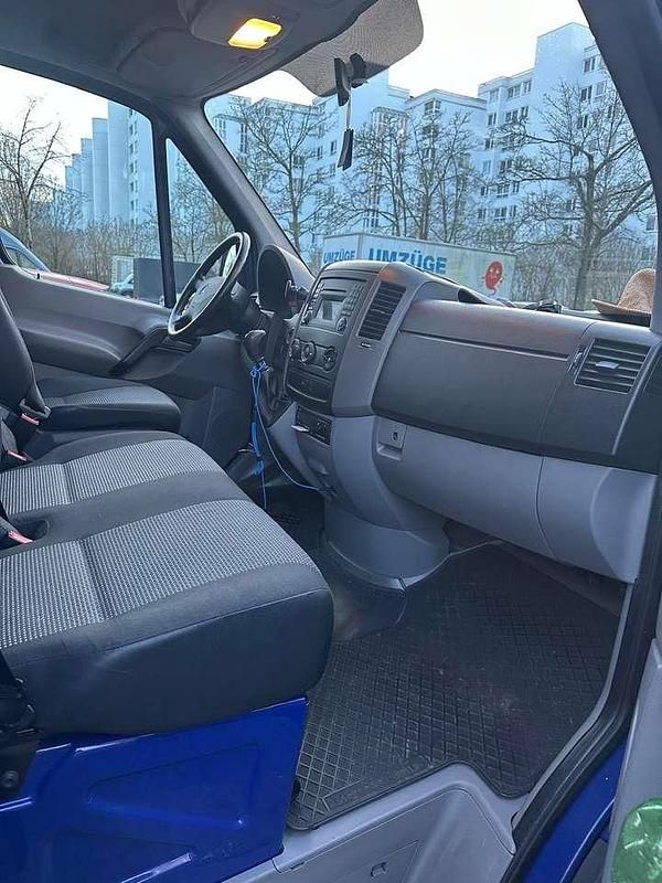 Gebraucht Mercedes Sprinter 163 PS (119 kW) 2012 Blau Van