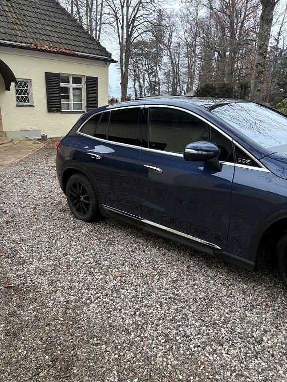 Gebraucht Mercedes EQE500 300 kW (408 PS) 2023 Blau SUV
