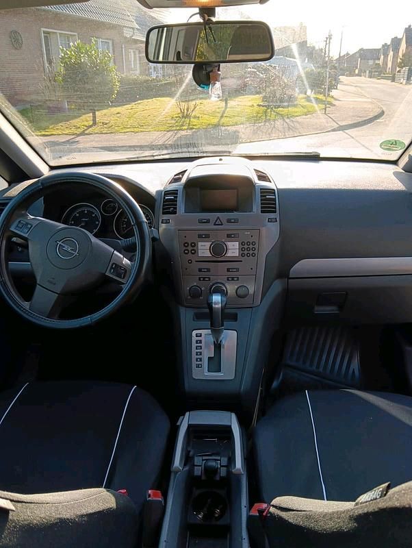 Gebraucht Opel Zafira 150 PS (110 kW) 2007 Grau Van / Kleinbus