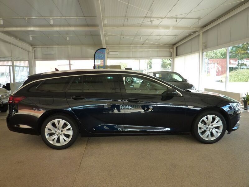 Gebraucht Opel Insignia Dynamic 165 PS (121 kW) 2018 Blau Limousine