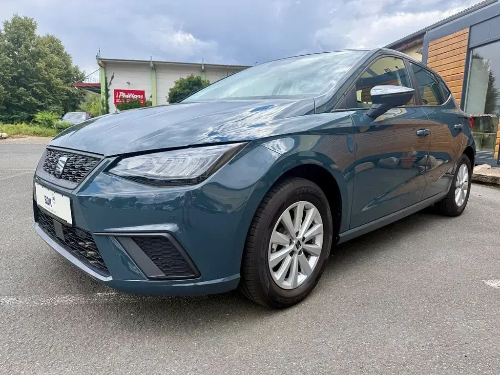 Neu Seat Ibiza Style 95 PS (69 kW) 2025 Blau Kleinwagen