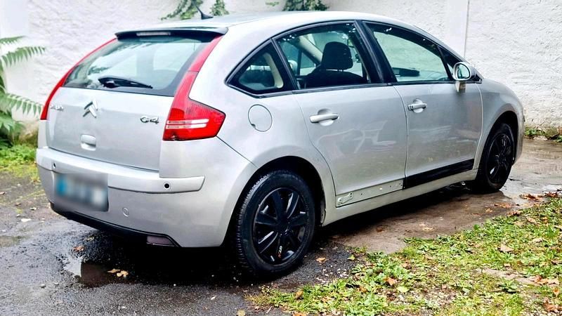 Gebraucht Citroën C4 90 PS (66 kW) 2008 Grau Kleinwagen