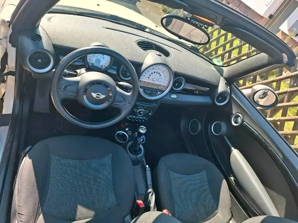 Gebraucht Mini Cooper Cabriolet 98 PS (72 kW) 2012 Weiß Cabrio