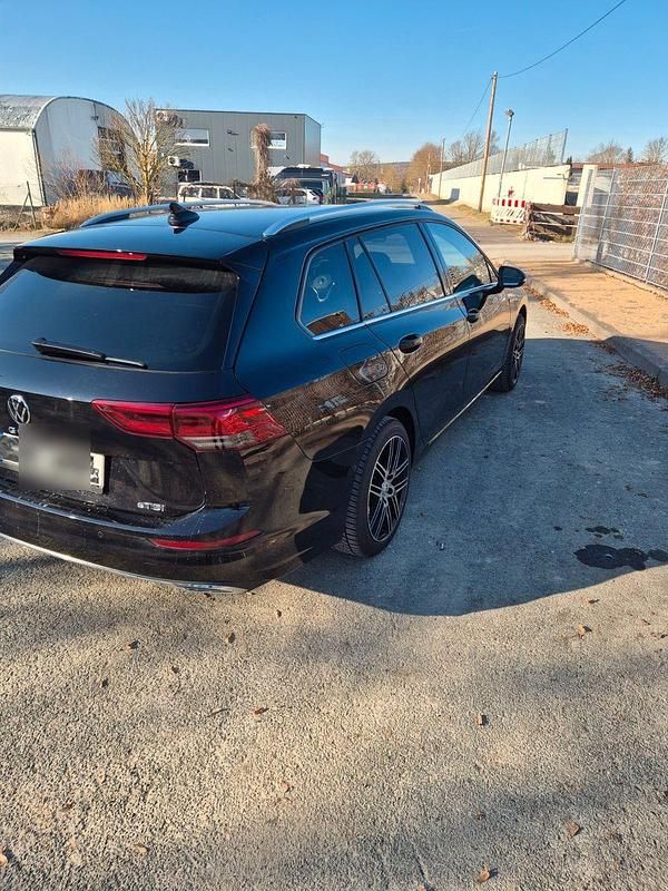 Gebraucht VW Golf VIII Style 150 PS (110 kW) 2021 Schwarz Kombi