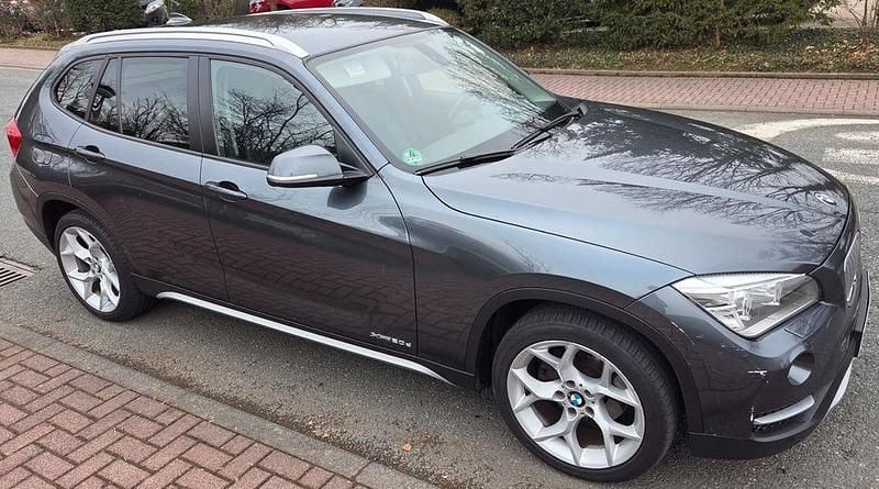 Gebraucht BMW X1 xLine 184 PS (135 kW) 2012 Grau SUV