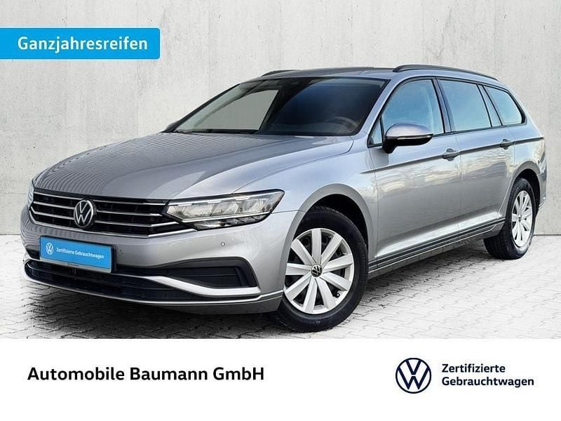 Gebraucht VW Passat Conceptline 150 PS (110 kW) 2023 Pyritsilber metallic Kombi
