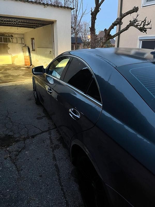 Gebraucht Mercedes CLS350 265 PS (194 kW) 2011 Andere farben Coupé