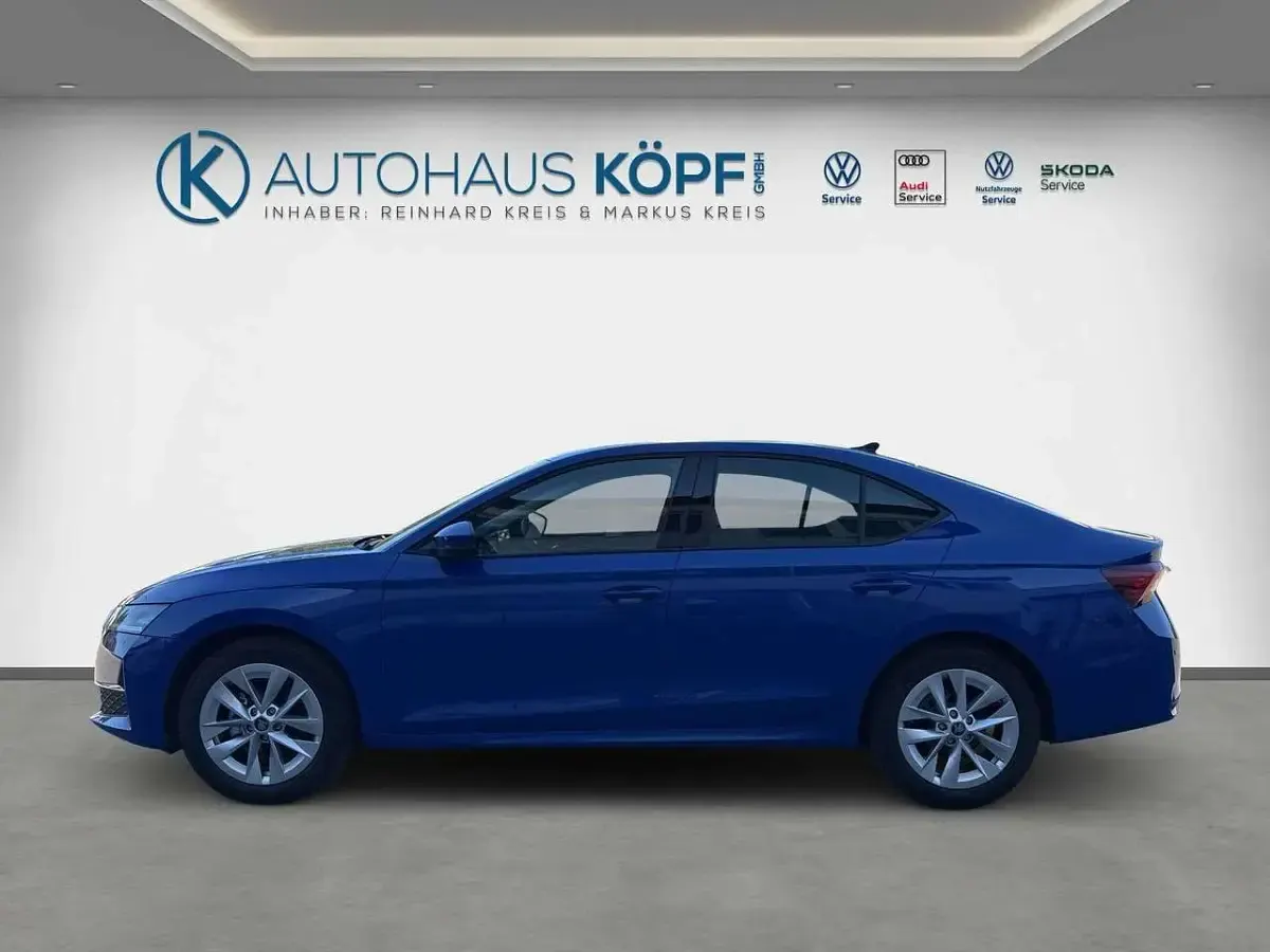Gebraucht Skoda Octavia Selection 150 PS (110 kW) 2025 Blau Limousine