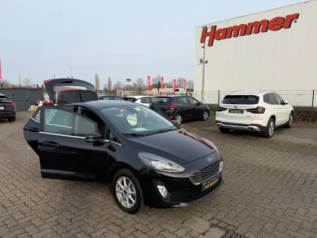 Gebraucht Ford Fiesta Titanium 101 PS (74 kW) 2021 Schwarz Kleinwagen