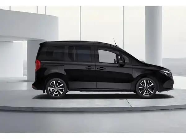 Gebraucht Mercedes EQT200 89 kW (122 PS) 2024 Loparitschwarz metallic Van / Kleinbus