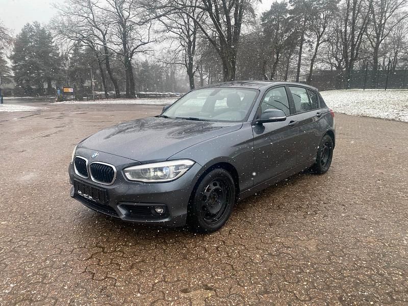 Gebraucht BMW 116 Advantage 115 PS (84 kW) 2018 Grau Kleinwagen
