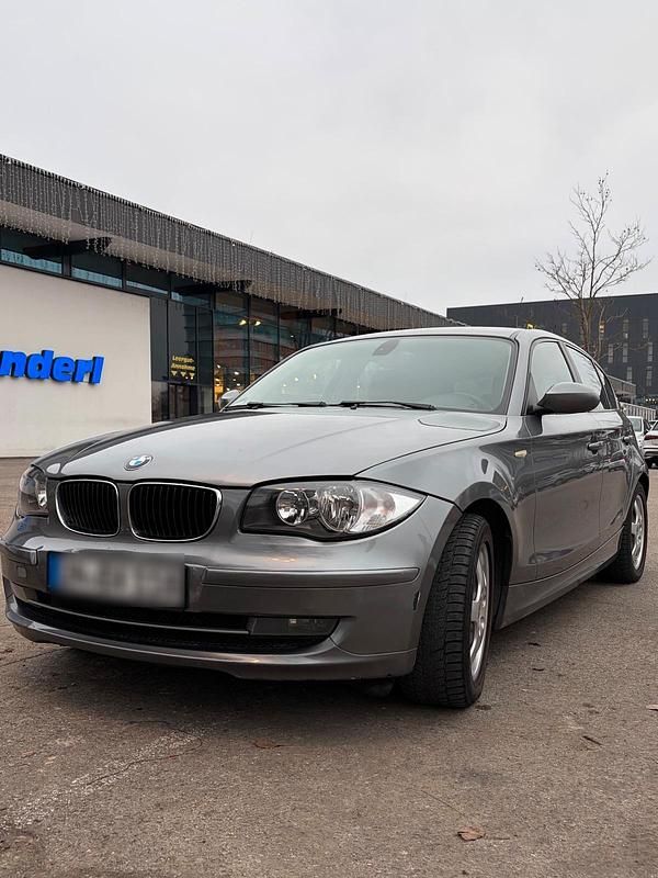 Gebraucht BMW 118 143 PS (105 kW) 2009 Grau Kleinwagen