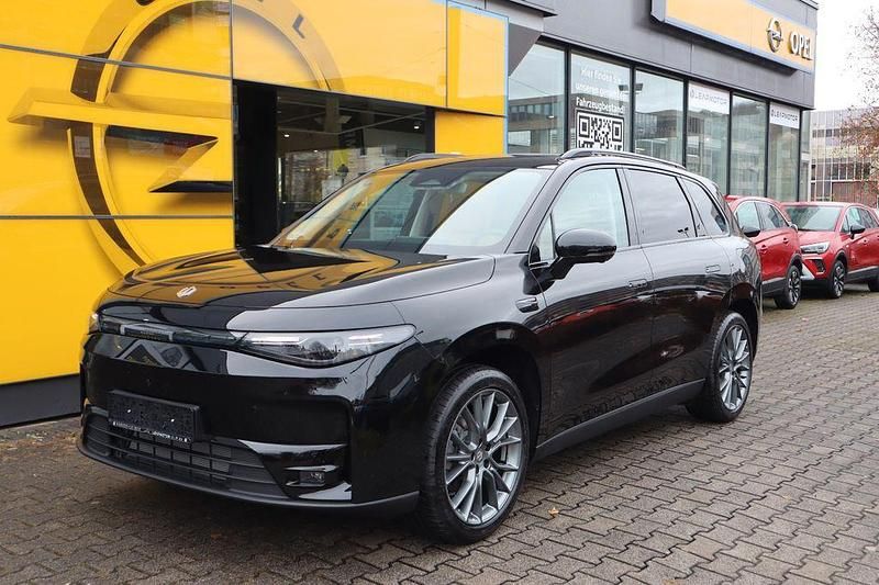 Neu Leapmotor C10 215 PS (158 kW) 2026 Grau SUV