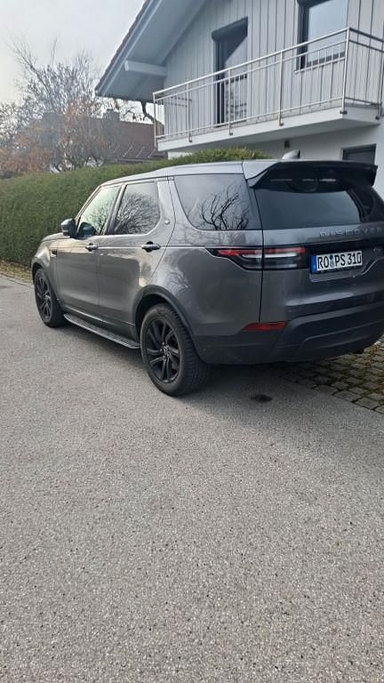 Grau Gebraucht 2017 Land Rover Discovery 5 SE SUV | 15.950 € (Fairer Preis) - Bild 1/2