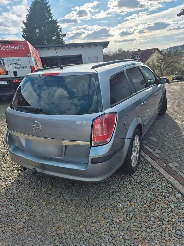 Gebraucht Opel Astra 170 PS (125 kW) 2006 Silber Kombi