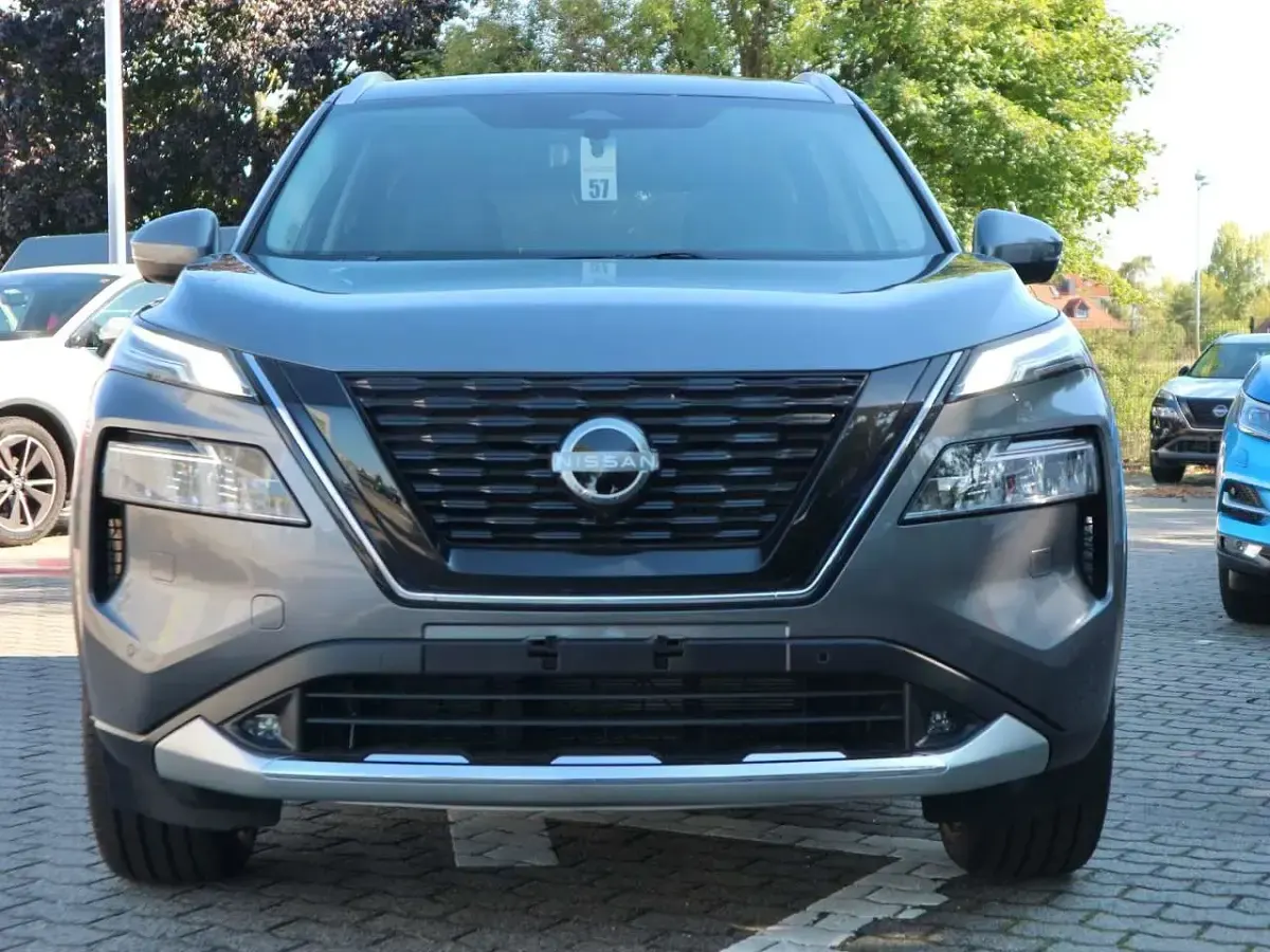 Neu Nissan X-Trail Tekna+ 204 PS (150 kW) 2026 Gun metallic SUV