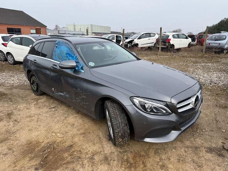 Gebraucht Mercedes C220 170 PS (125 kW) 2017 Grau Kombi
