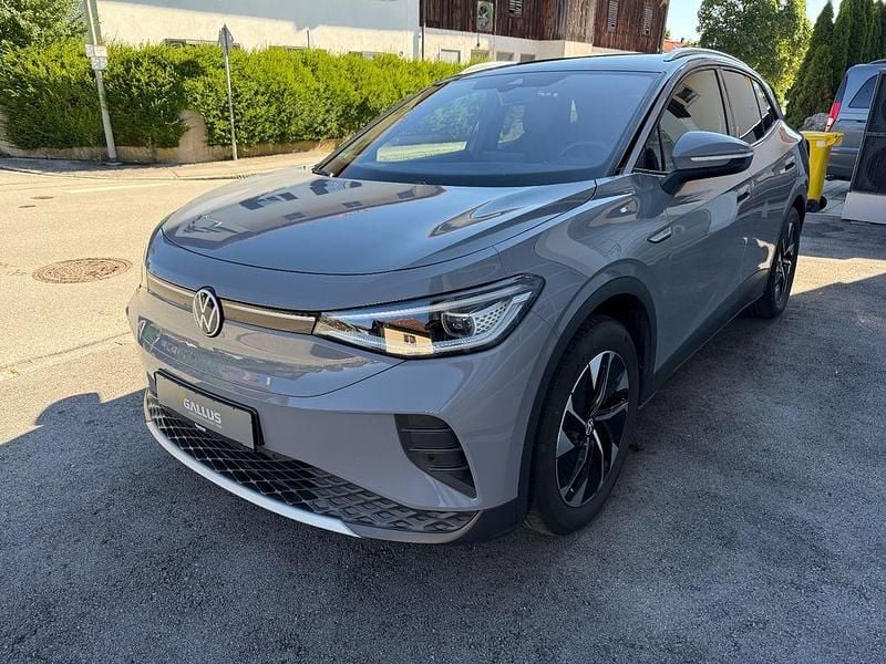 Grau Gebraucht 2021 VW ID.4 Pro Performance SUV | 27.500 € (Guter Preis) - Bild 1/4