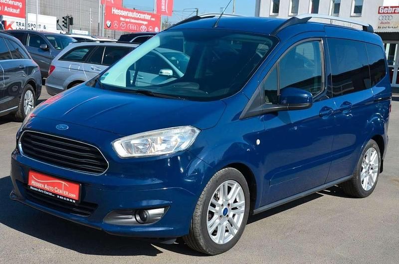Blazer blue Gebraucht 2016 Ford Tourneo Courier Titanium Van / Kleinbus | 7.900 € (Fairer Preis) - Bild 1/4