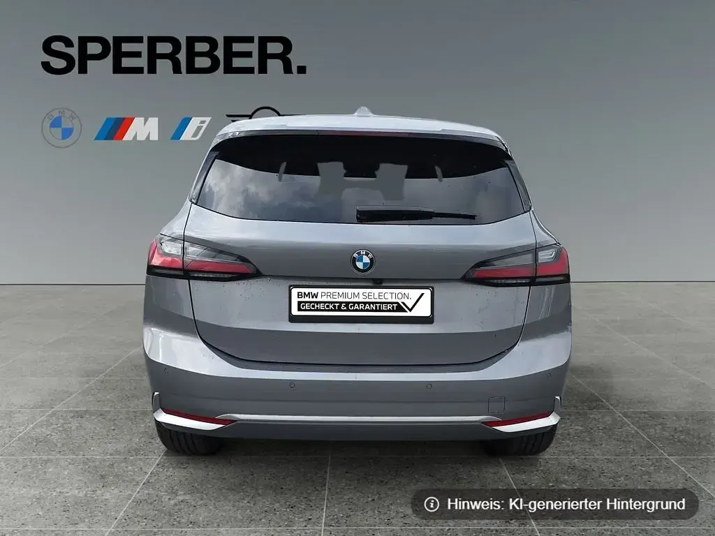 Gebraucht BMW 220 Luxury Line 156 PS (114 kW) 2023 Silber Van / Kleinbus