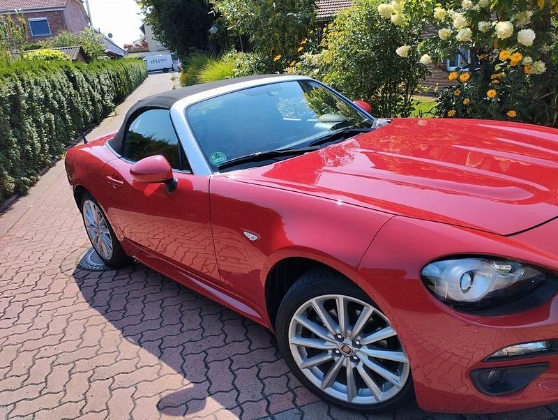Gebraucht 2017 Fiat 124 Spider Lusso Cabrio | 19.900 € (Fairer Preis) - Bild 1/4
