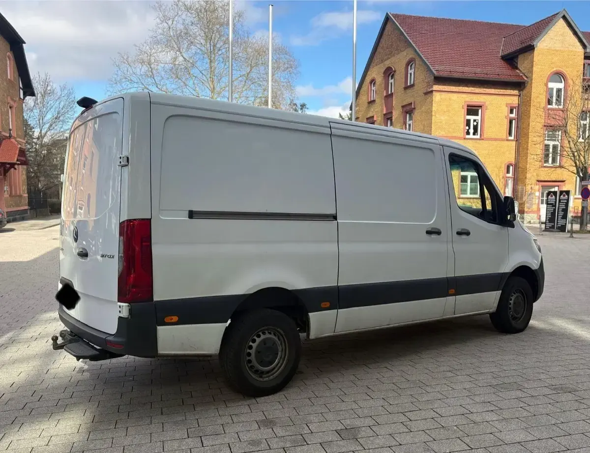 Second-hand Mercedes Sprinter 170 CP (125 kW) 2021 Alb Van