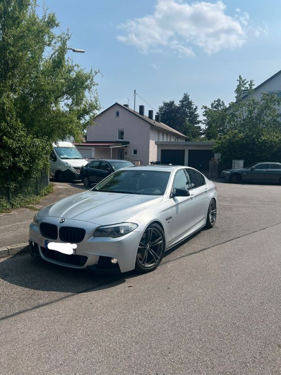 Silber Gebraucht 2012 BMW 530 M Sport Limousine | 15.499 € (Fairer Preis) - Bild 1/4
