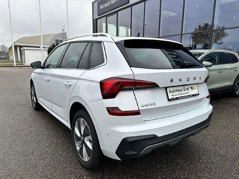 Gebraucht Skoda Kamiq Selection 116 PS (85 kW) 2025 Moonweiss metallic SUV