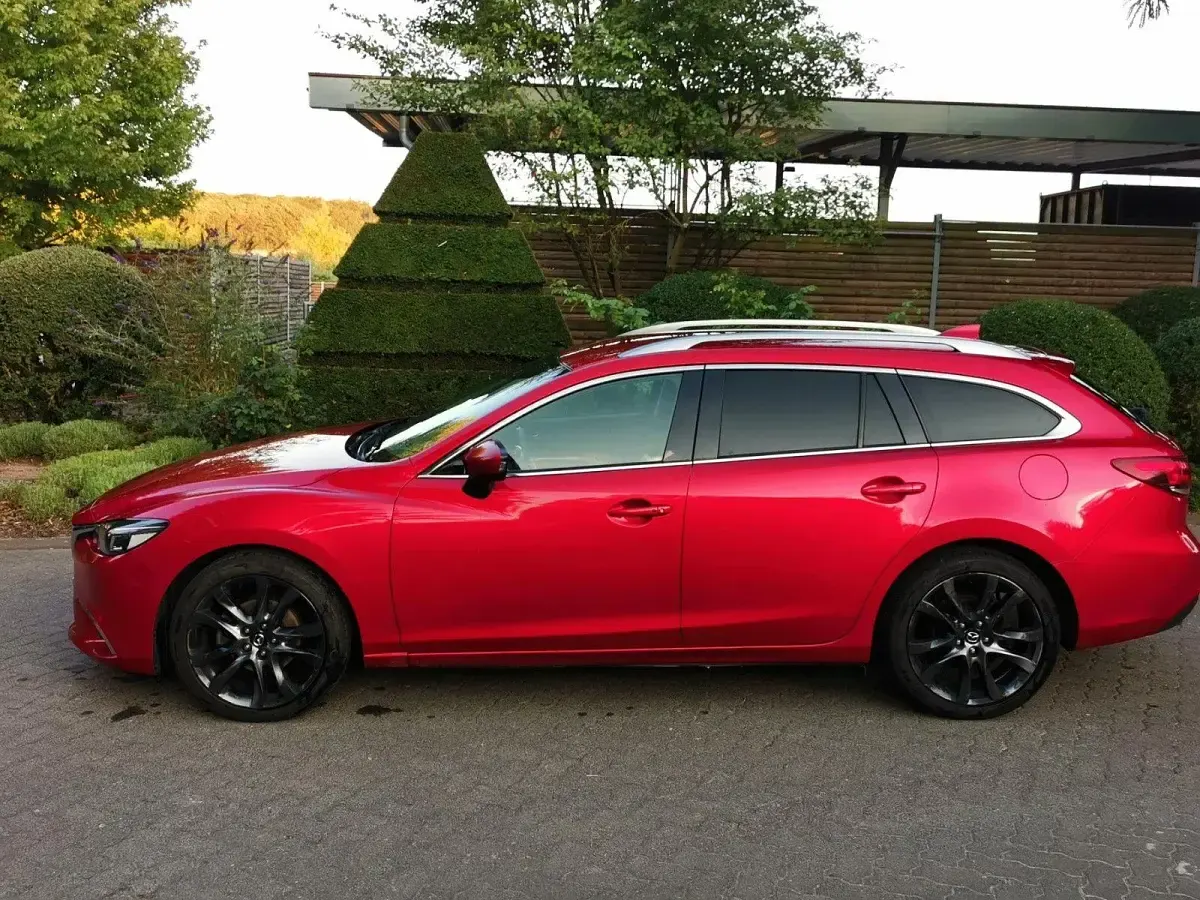 Gebraucht Mazda 6 Exclusive-Line 150 PS (110 kW) 2016 Rot Kombi