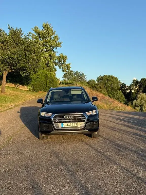 Gebraucht Audi Q5 Sport 190 PS (139 kW) 2019 Schwarz SUV
