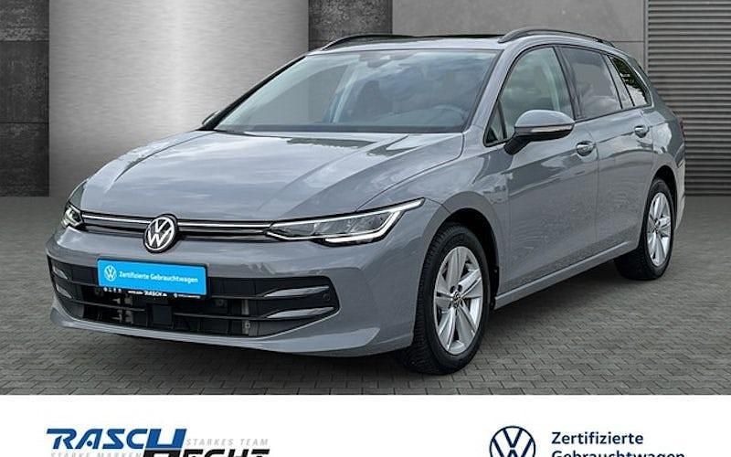 Grau Gebraucht 2024 VW Golf VIII Life Kombi | 27.380 € (Etwas zu teuer) - Bild 1/4