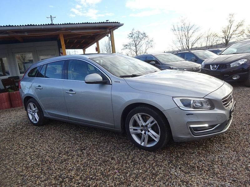 Gebraucht Volvo V60 Summum 220 PS (161 kW) 2017 Silber Kombi