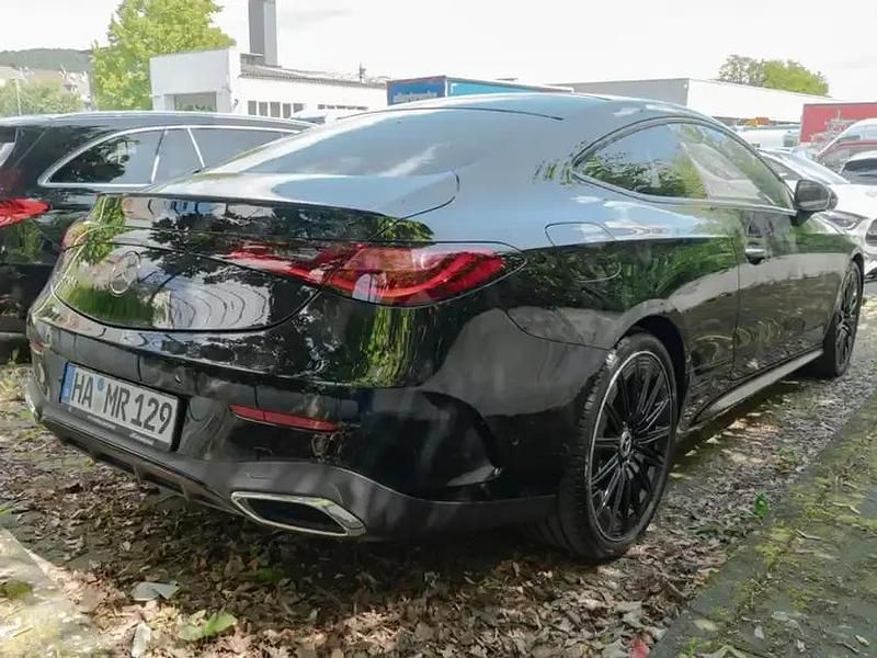 Gebraucht Mercedes CLE220 AMG 197 PS (144 kW) 2025 Grau manufaktur lack manufaktu Coupé