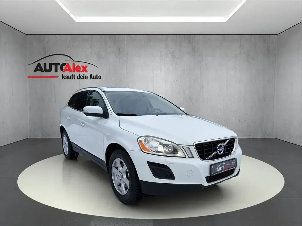 Używany Volvo XC60 163 KM (119 kW) 2012 Biały SUV