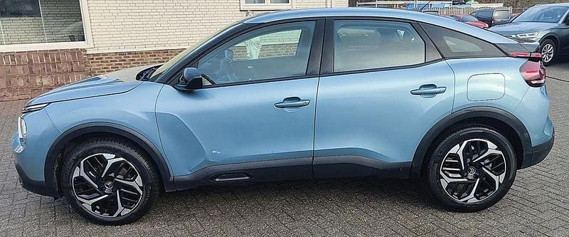 Gebraucht Citroën C4 Feel 131 PS (96 kW) 2021 Blau Limousine