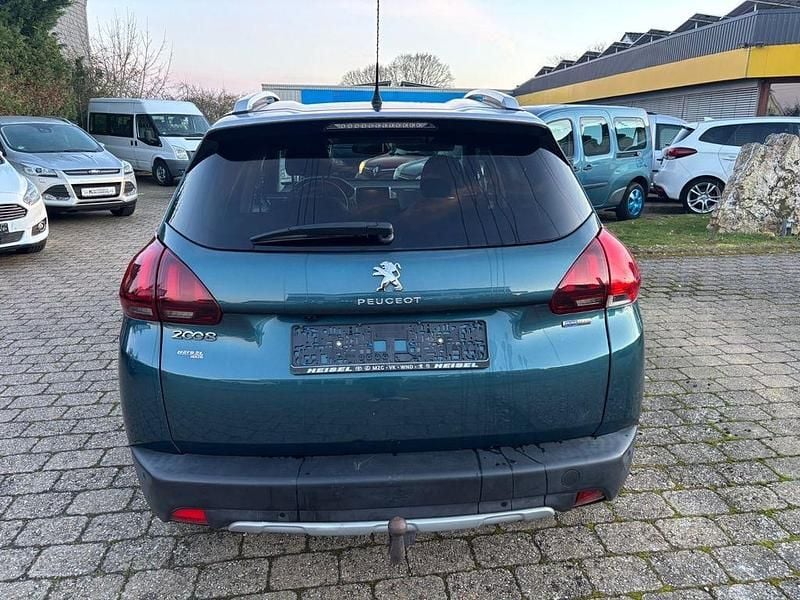 Gebraucht Peugeot 2008 Allure 110 PS (80 kW) 2016 Grün SUV