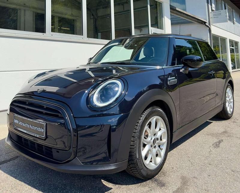 Gebraucht Mini Cooper 136 PS (100 kW) 2023 Schwarz Kleinwagen