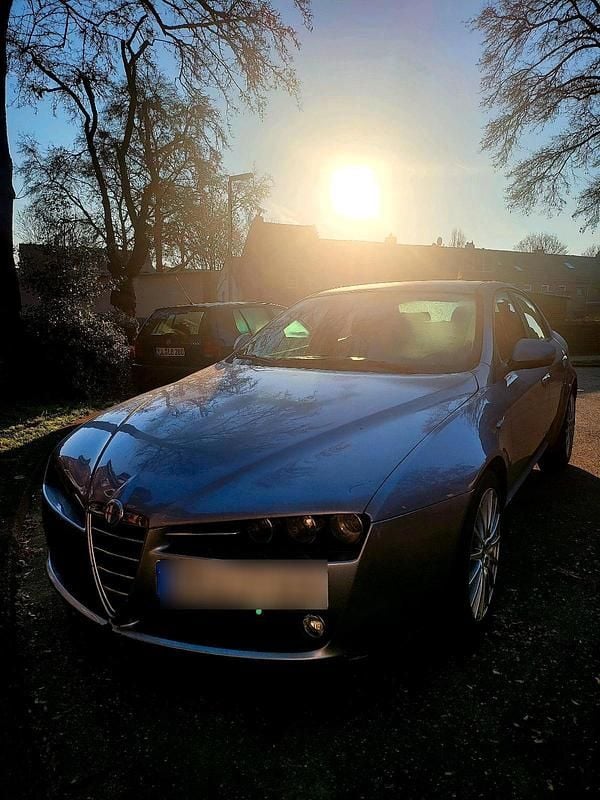 Gebraucht Alfa Romeo 159 185 PS (136 kW) 2013 Silber Limousine
