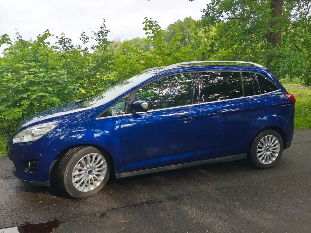 Gebraucht Ford Grand C-Max Titanium 163 PS (119 kW) 2015 Blau Van / Kleinbus