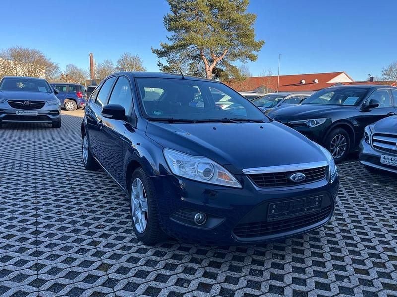 Gebraucht Ford Focus Style 145 PS (106 kW) 2010 Blau Limousine