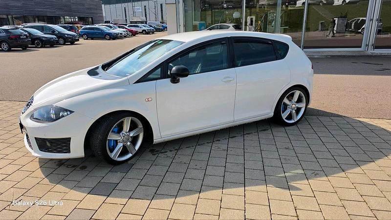 Gebraucht Seat Leon CUPRA 241 PS (177 kW) 2009 Weiß Kleinwagen