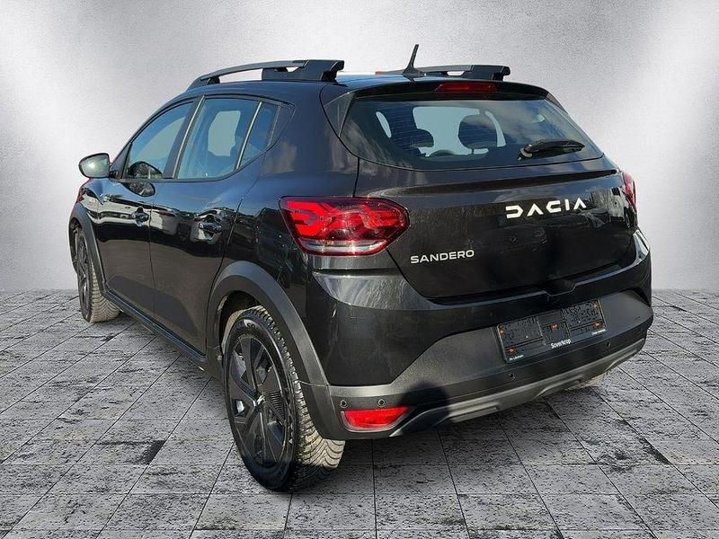 Gebraucht Dacia Sandero Expression 91 PS (66 kW) 2025 Schwarz Limousine