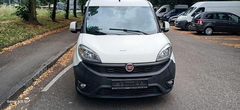 Weiß Gebraucht 2016 Fiat Doblò Van / Kleinbus | 3.600 € (Superpreis) - Bild 1/4