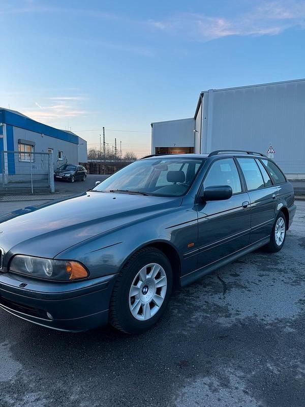 Gebraucht 2002 BMW 525 M Sport Kombi | 2.499 € (Fairer Preis) - Bild 1/4