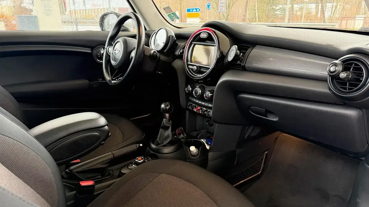 Gebraucht Mini Cooper Coupé 136 PS (100 kW) 2015 Beige Coupé
