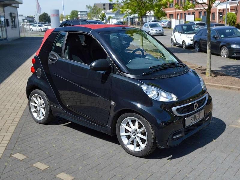 Gebraucht Smart ForTwo Cabrio 71 PS (52 kW) 2012 Tridionszelle schwarz Cabrio