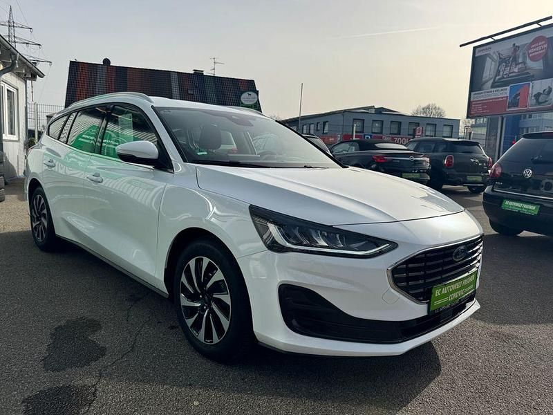 Gebraucht Ford Focus Active 116 PS (85 kW) 2025 Weiß Limousine