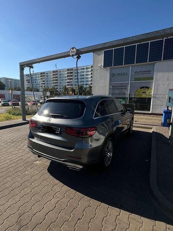 Gebraucht 2019 Mercedes GLC300 AMG line SUV | 35.500 € (Fairer Preis) - Bild 1/4
