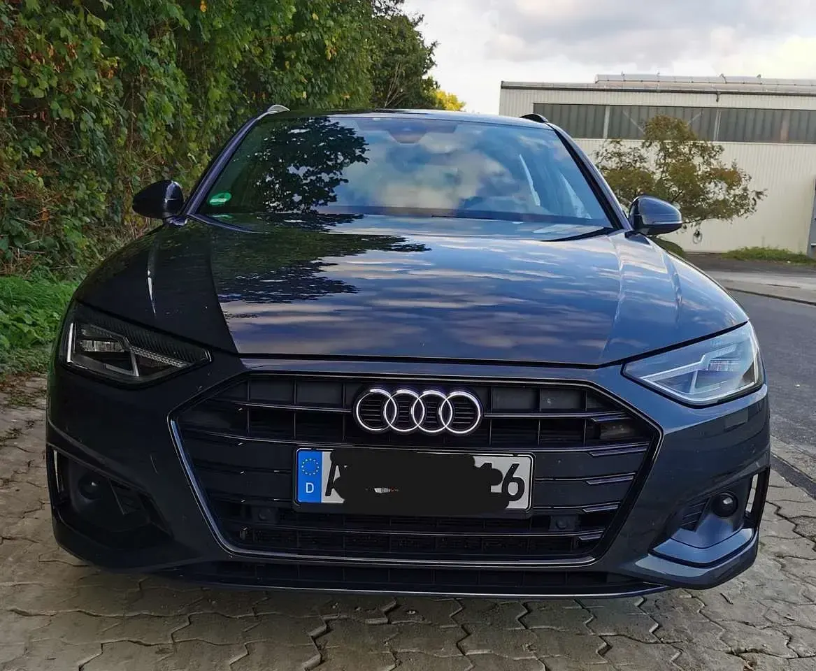 Gebraucht Audi A4 Ambiente 190 PS (139 kW) 2020 Grau Kombi