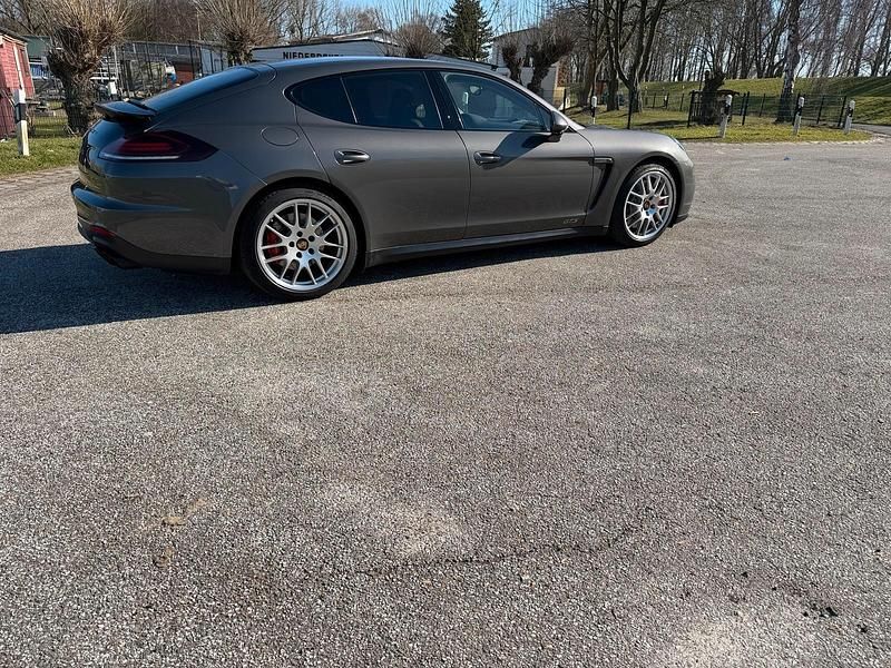 Gebraucht Porsche Panamera 441 PS (324 kW) 2015 Braun Kleinwagen